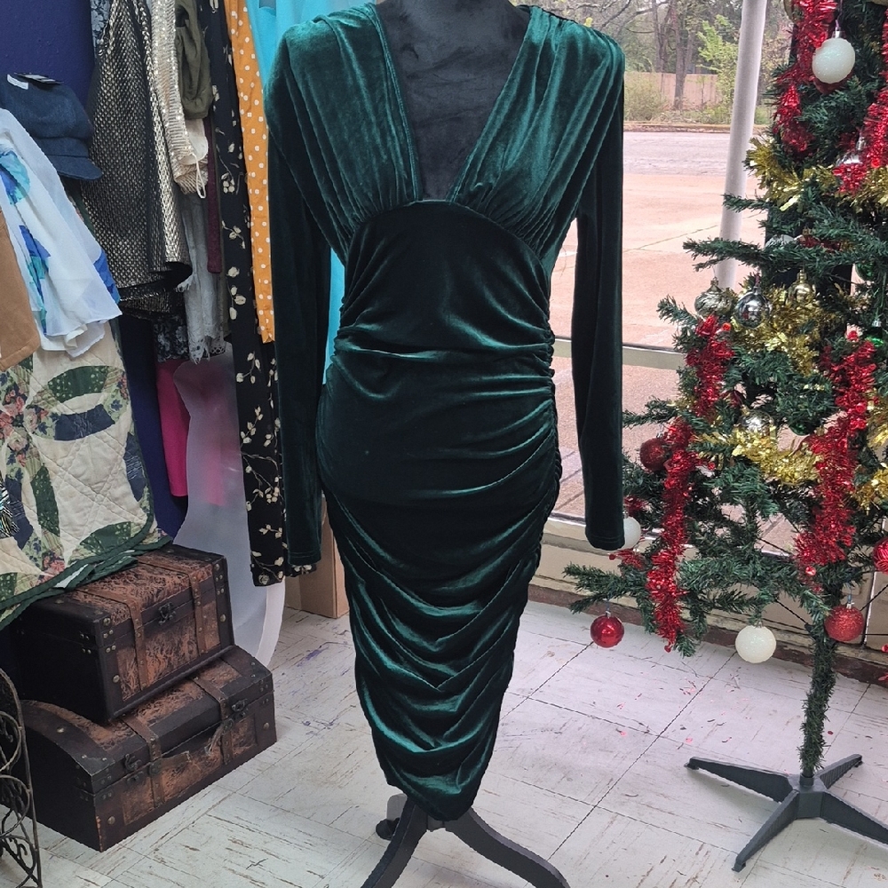 SHEIN Deep Green Velvet Long Sleeve Dress